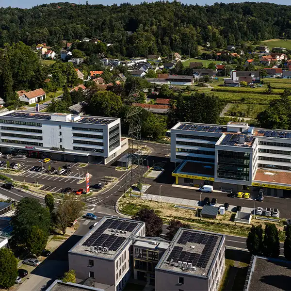 Teslastraße 1-3