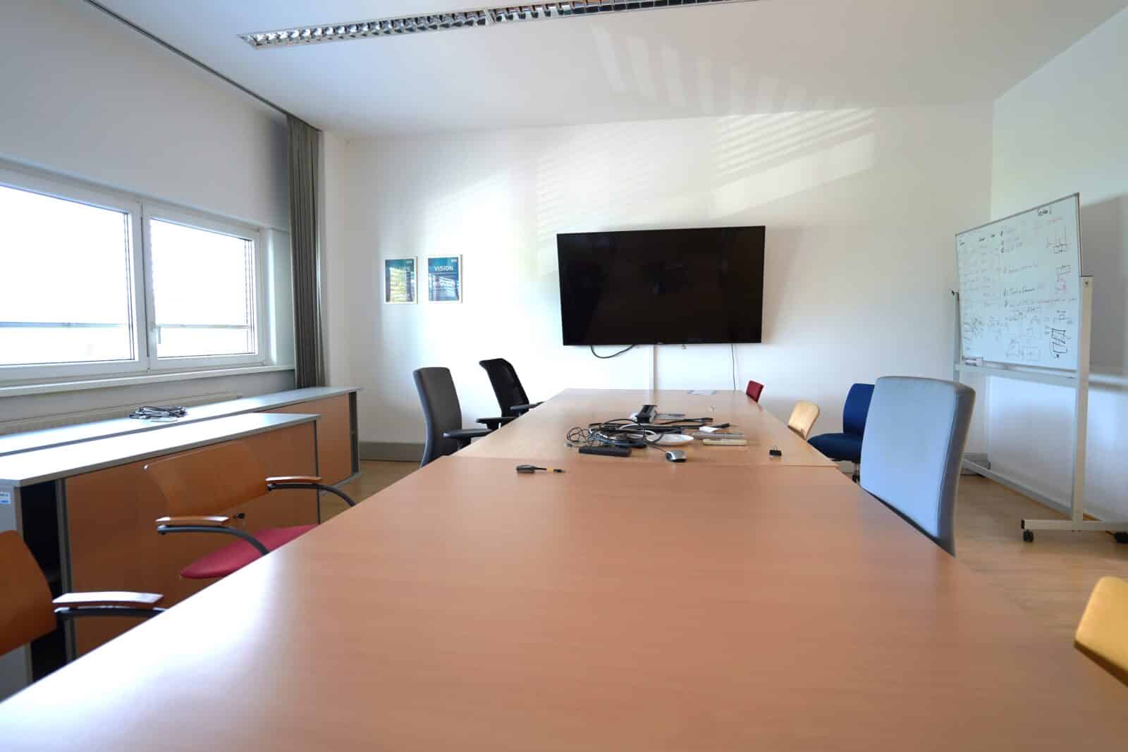 Hallen und Bürokombination – Bild 10