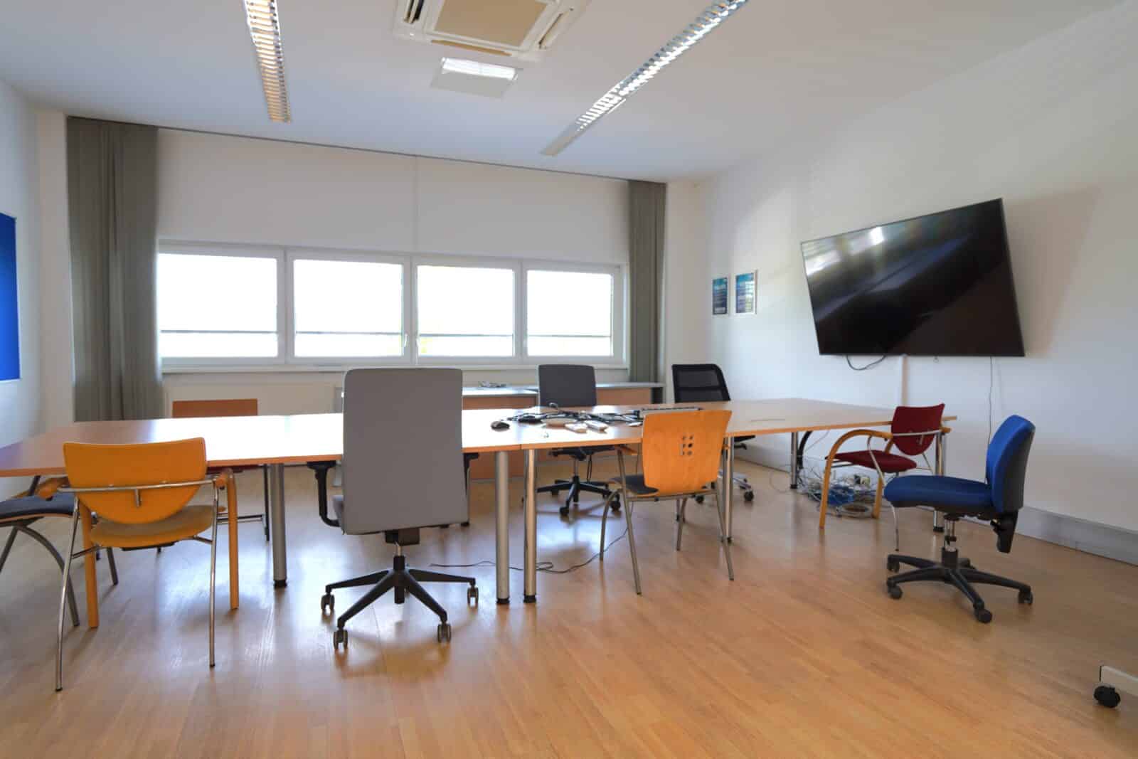 Hallen und Bürokombination – Bild 12