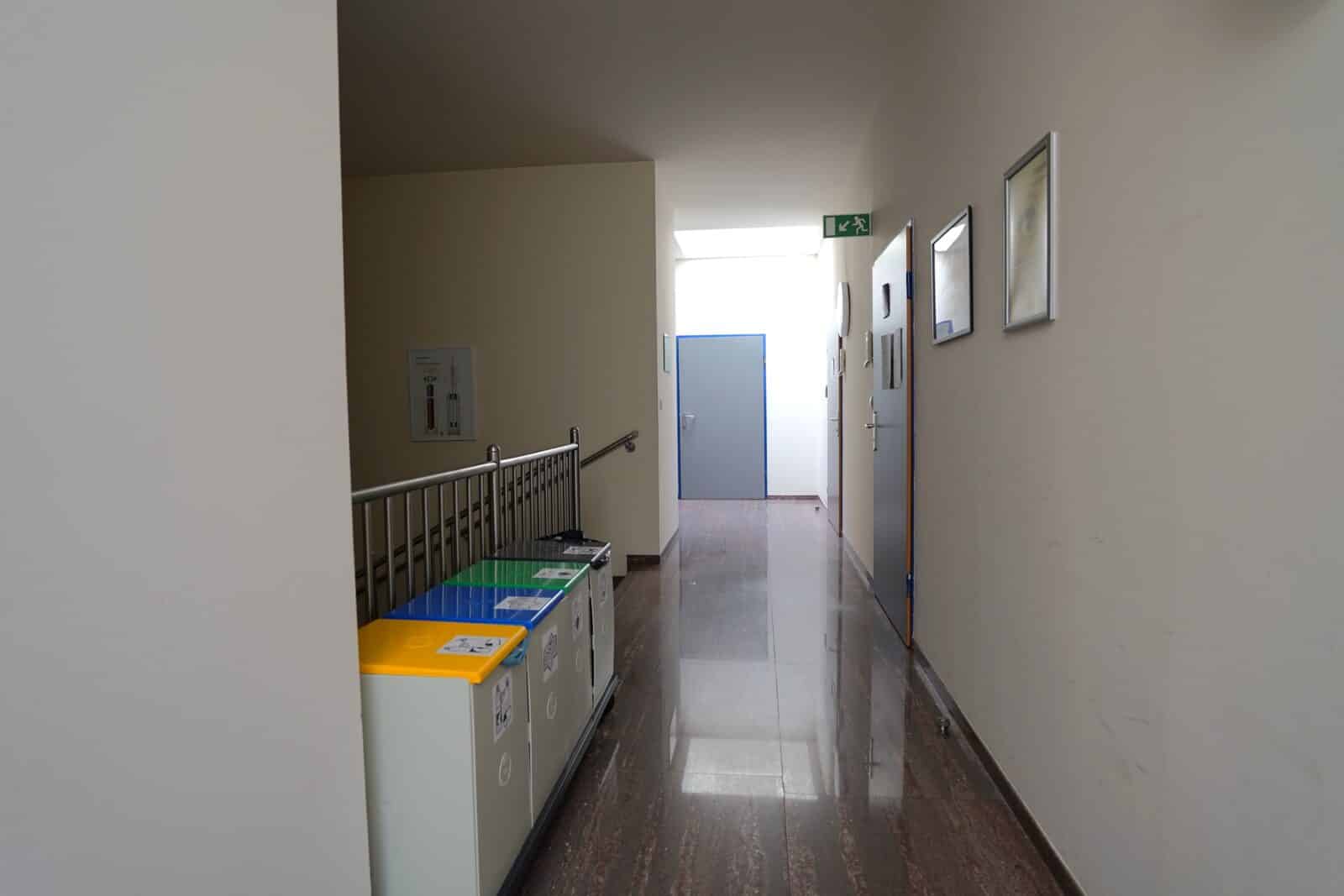 Hallen und Bürokombination – Bild 17