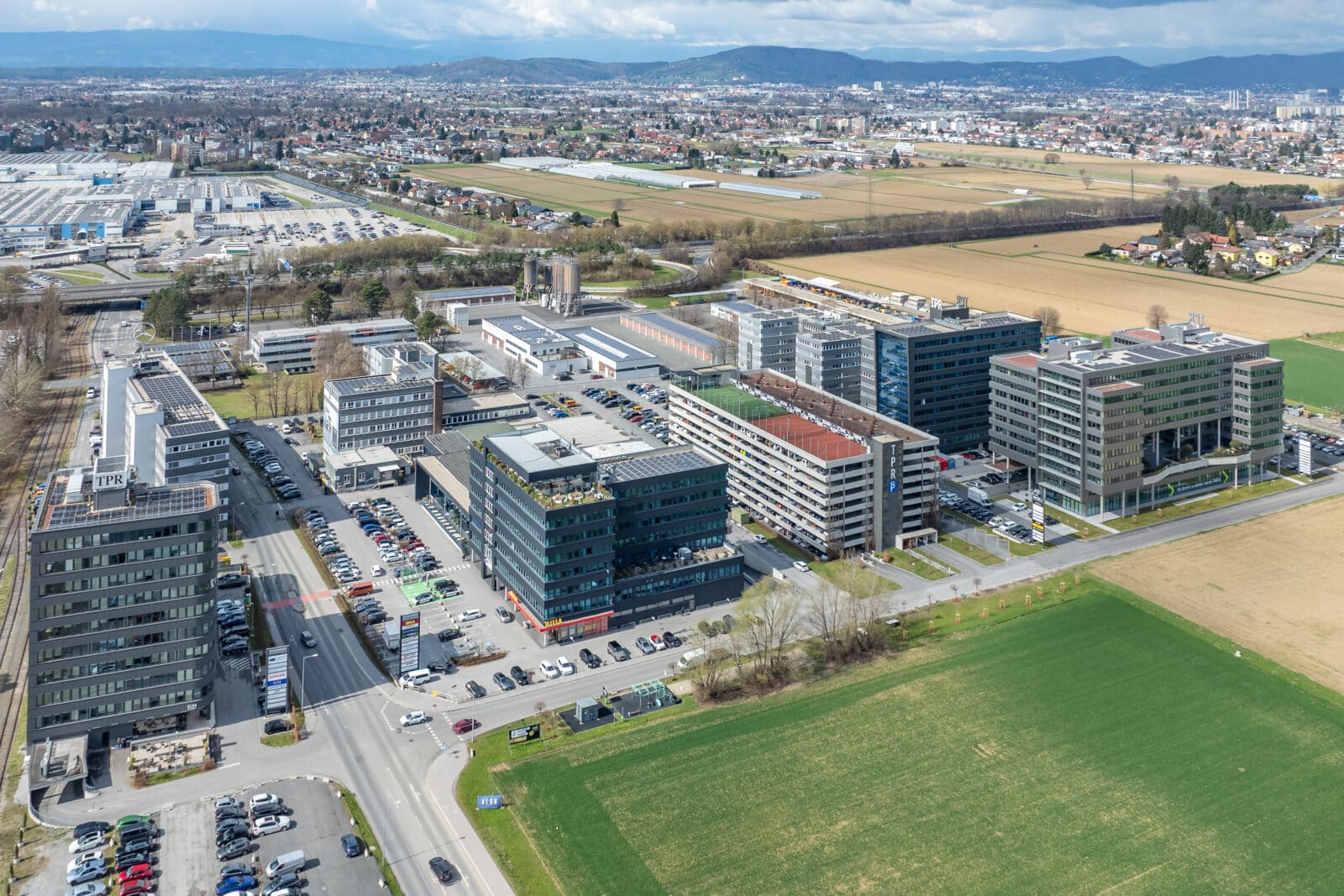 Ein Zentrum für Arbeit und Begegnung – Bild 2