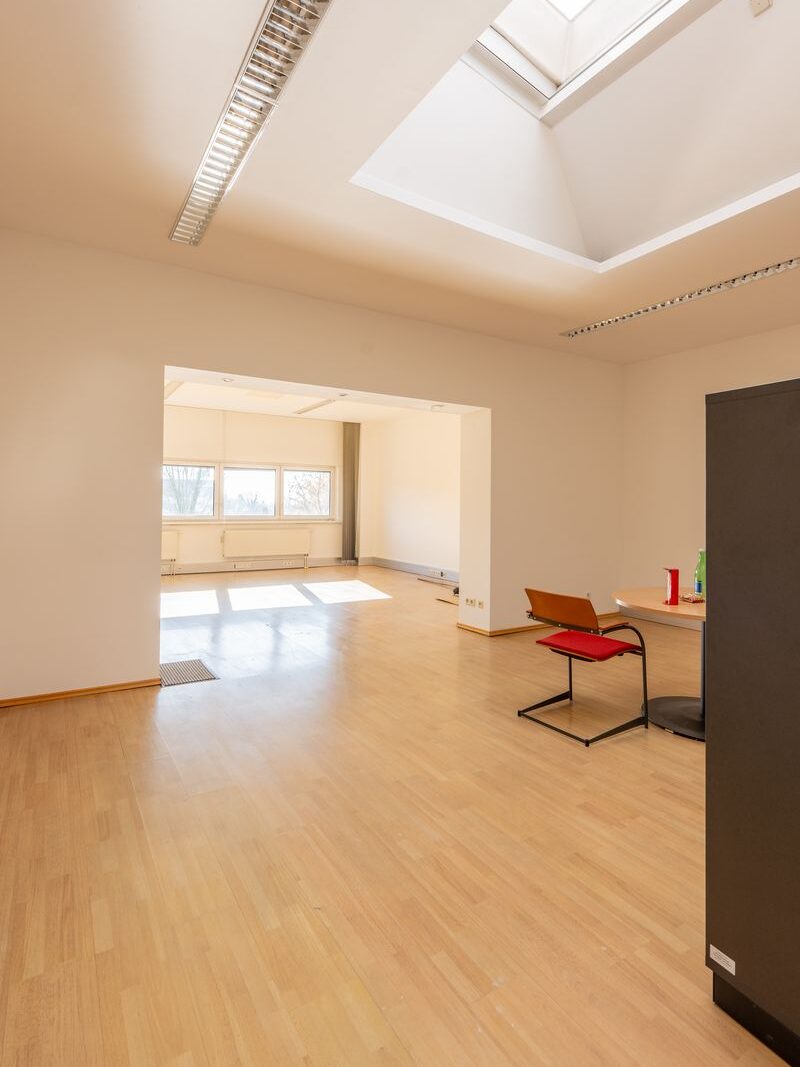 224,38 m² Büroflächen zu vermieten – Bild 3